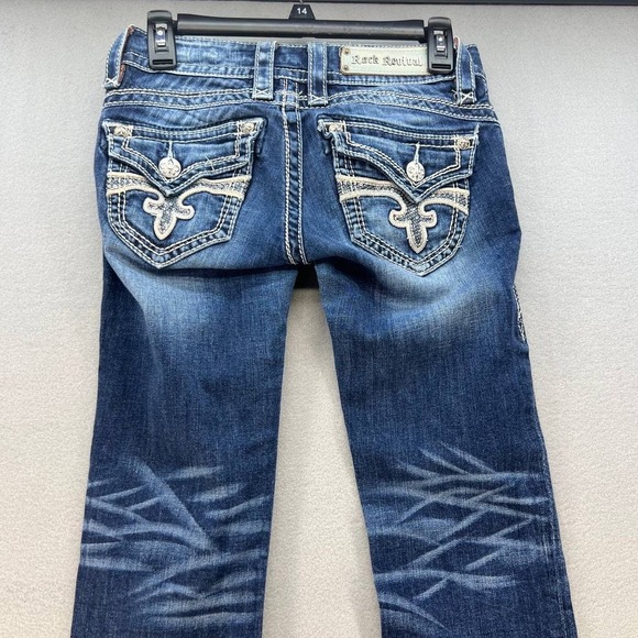 Rock Revival Women's Heather Capri Denim Pants Size 26 (2) Embellished Pockets - Picture 1 of 16